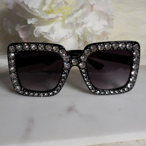 Rhinestoned Squared Butterfly Fashion Sunglasses - Picture 5 of 8